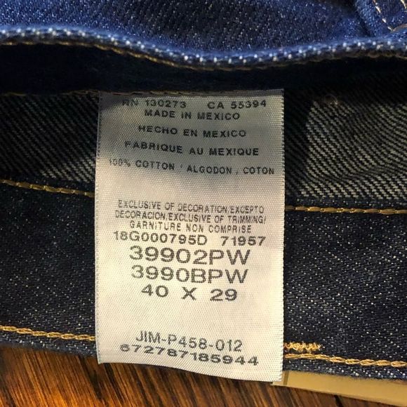 WRANGLER Men’s Relaxed Seat & Thigh Flex Fit Straight Leg Denim Jeans 40x29 NWT - Picture 3 of 9